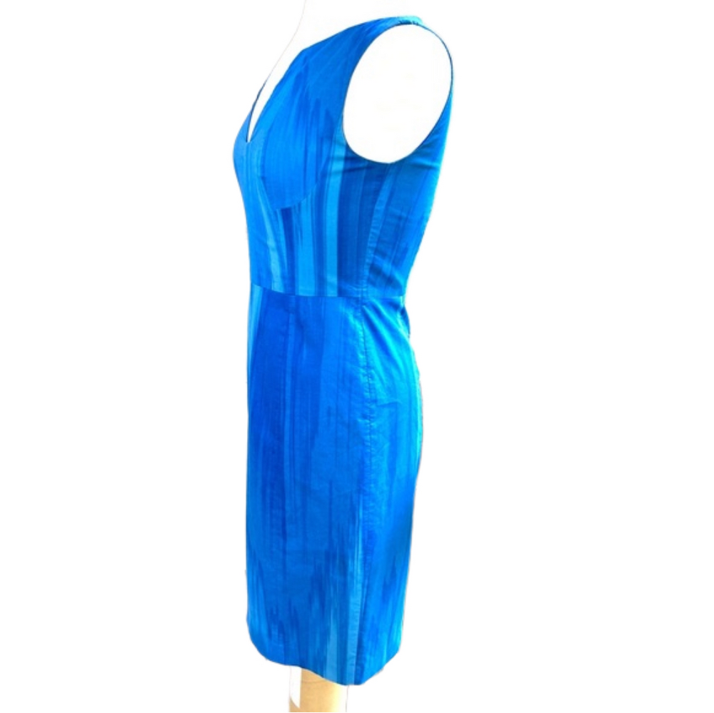 Tahari Notched V-Neck Blue Size 4 Dress Sleeveless Lined Sheath Dress - Picture 7 of 11